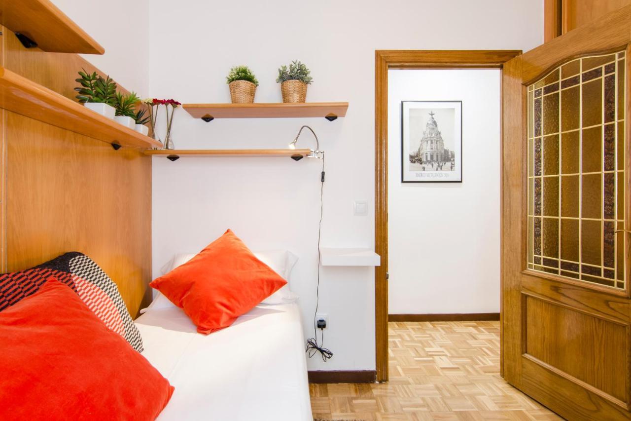 Huertas, 58 Apartment Madrid Bagian luar foto