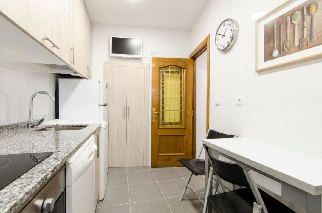 Huertas, 58 Apartment Madrid Bagian luar foto